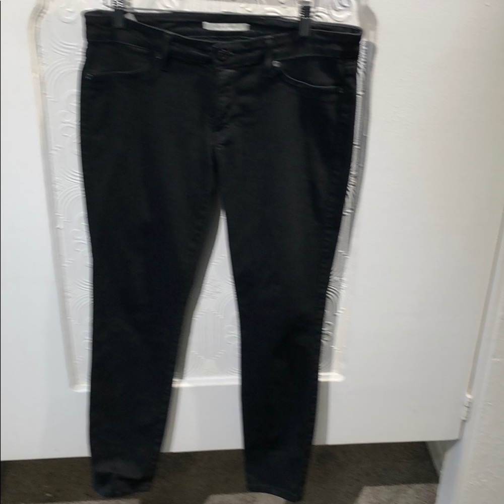 Skinny black jeans